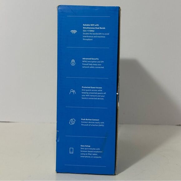 Linksys Dual-Band WiFi 5 Router - Picture 4 of 9